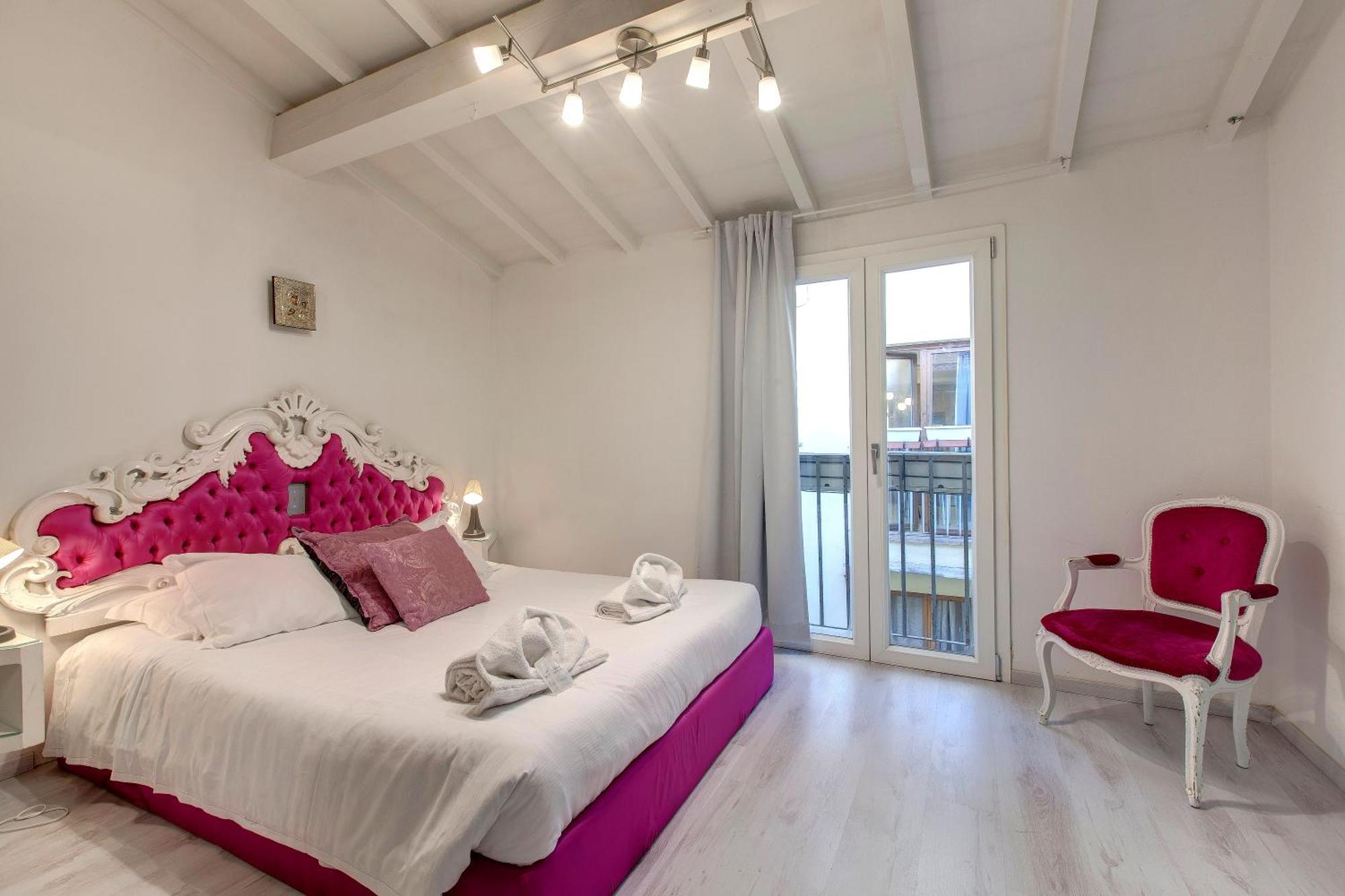 Victor Apartment By Mamo Florencie Exteriér fotografie